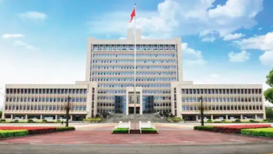 香港管家婆一肖一码必中,甲亢哥被路人投喂荣昌卤鹅,最新核心解答落实_移动版V2.69